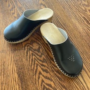 Black clogs, size 37, barely worn